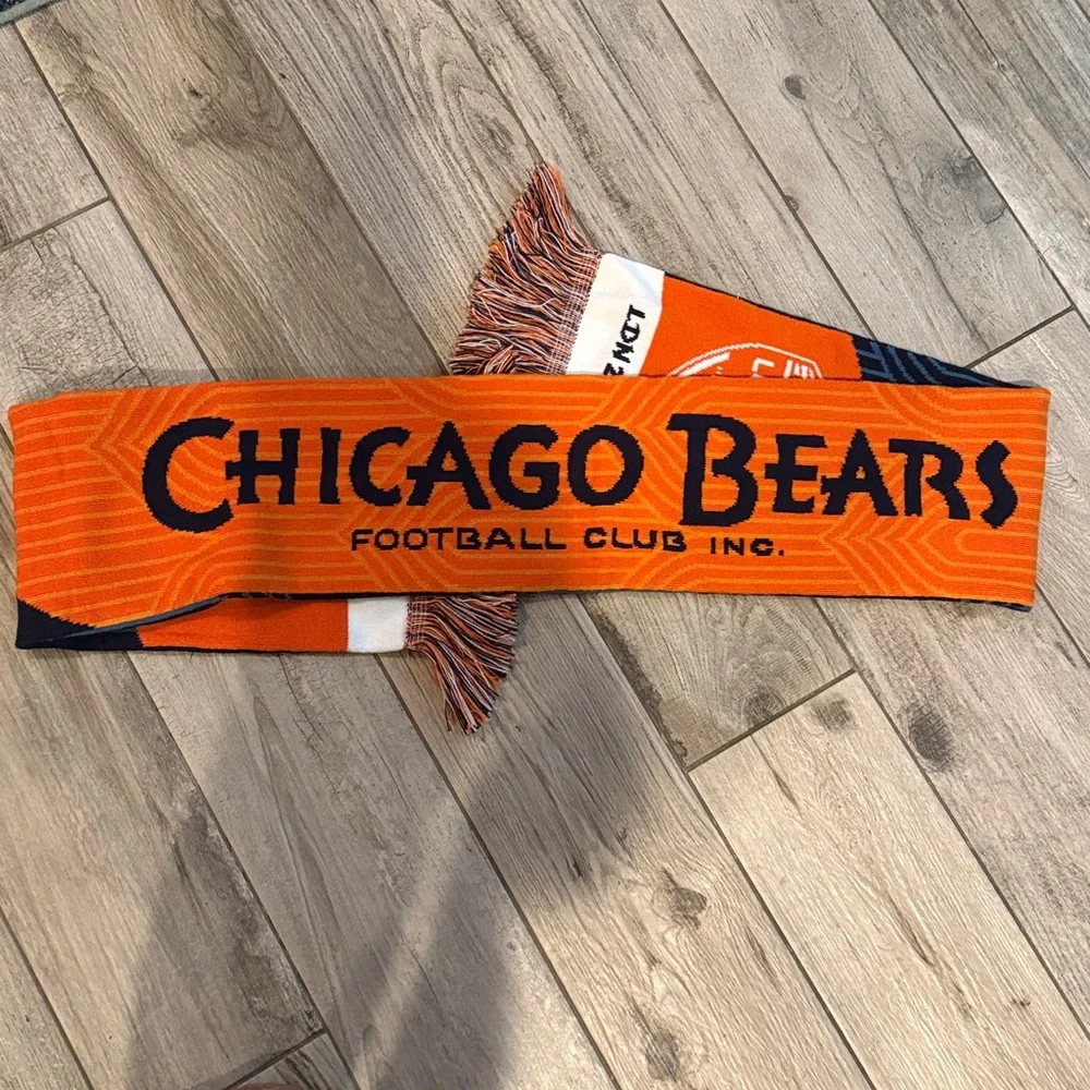 EUC London Games 2024 NFL Chicago Bears scarf